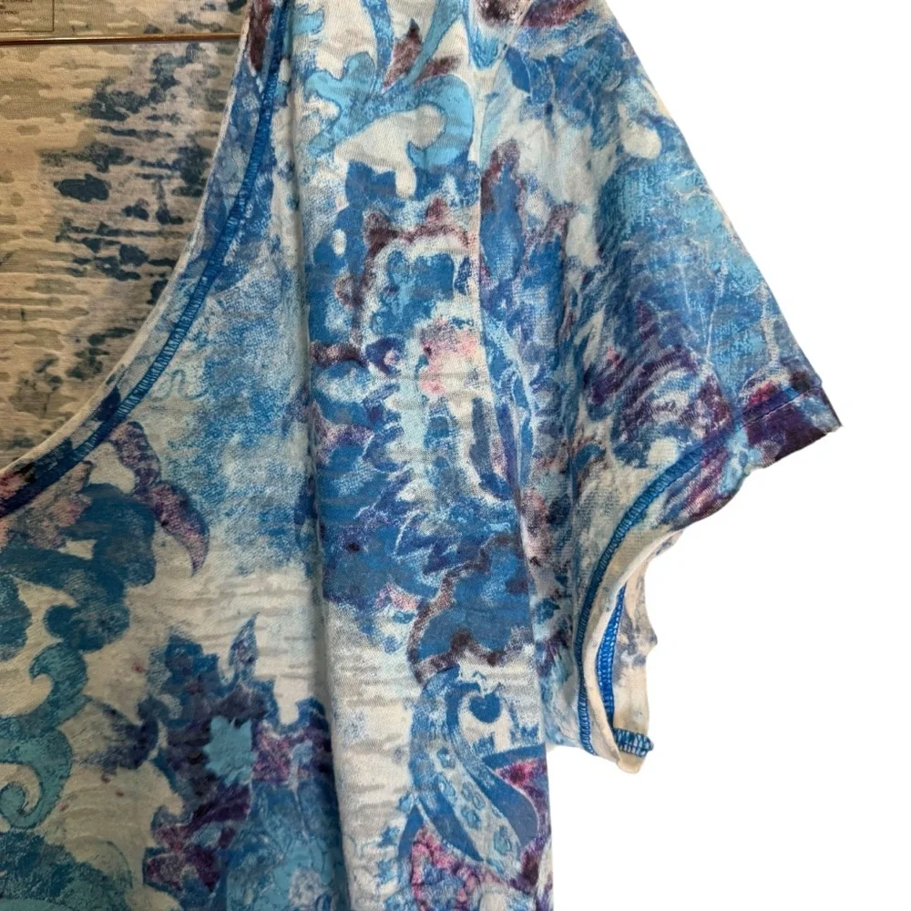 The Northface Blue Gray Floral V Neck Women's Top sz XL - Picture 2 of 11